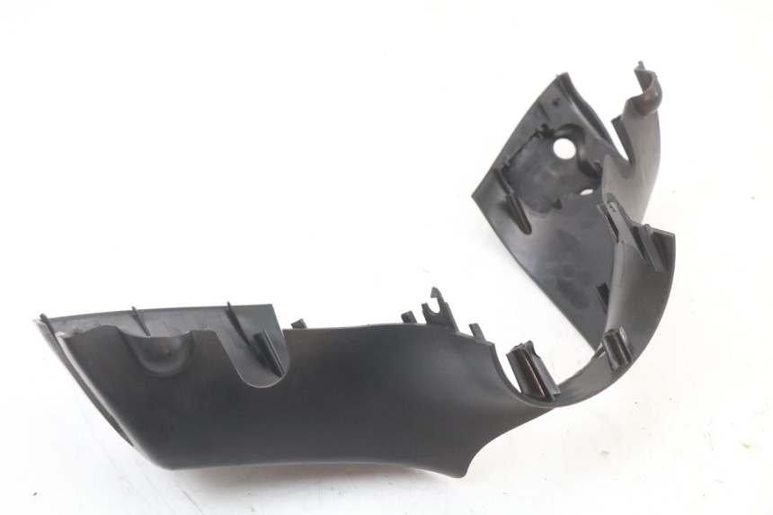 photo de CUBIERTA DEL MANILLAR DELANTERO PIAGGIO ZIP 4T 50 (2018 - 2020) - Vista general del producto