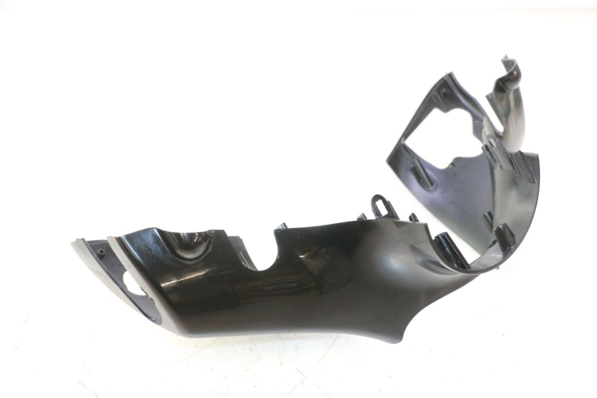 photo de TAPA MANILLAR TRASERO PIAGGIO ZIP 4T 50 (2006 - 2017) - Primer plano técnico