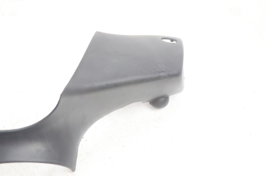 photo de TAPA MANILLAR TRASERO PIAGGIO ZIP IGET 4T 50 (2021 - 2023) - Zoom estado de uso