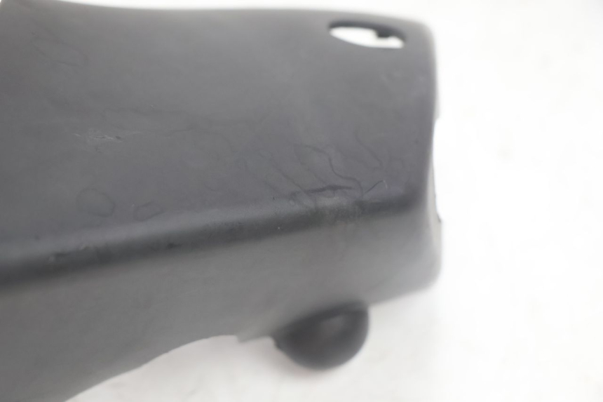 photo de TAPA MANILLAR TRASERO PIAGGIO ZIP IGET 4T 50 (2021 - 2023) - Otra perspectiva