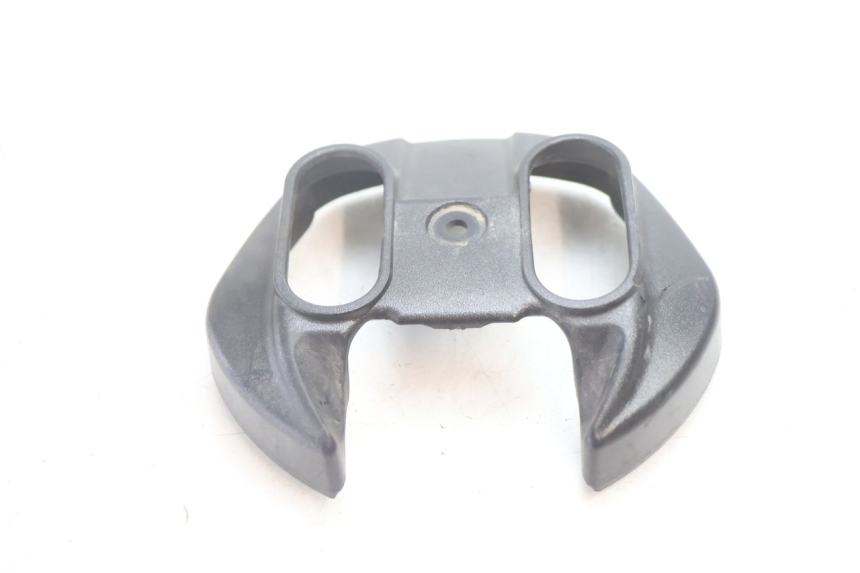 photo de CUBIERTA DEL MANILLAR YAMAHA BW'S BWS 125 (2010 - 2013) - Primer plano técnico