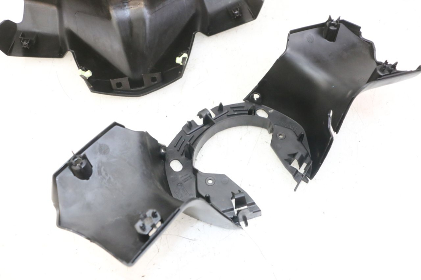 photo de TAPA MANILLAR PEUGEOT CITYSTAR 50 (2013 - 2017) - Marcados y referencias originales