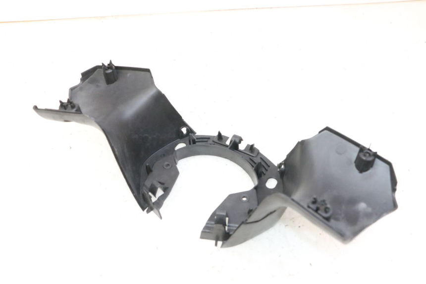 photo de TAPA MANILLAR PEUGEOT CITYSTAR 50 (2013 - 2017) - Detalles de los puntos de fijación