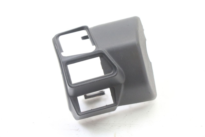 photo de TAPA MANILLAR CONMUTADOR APRILIA ATLANTIC 125 (2003 - 2009) - Vista principal