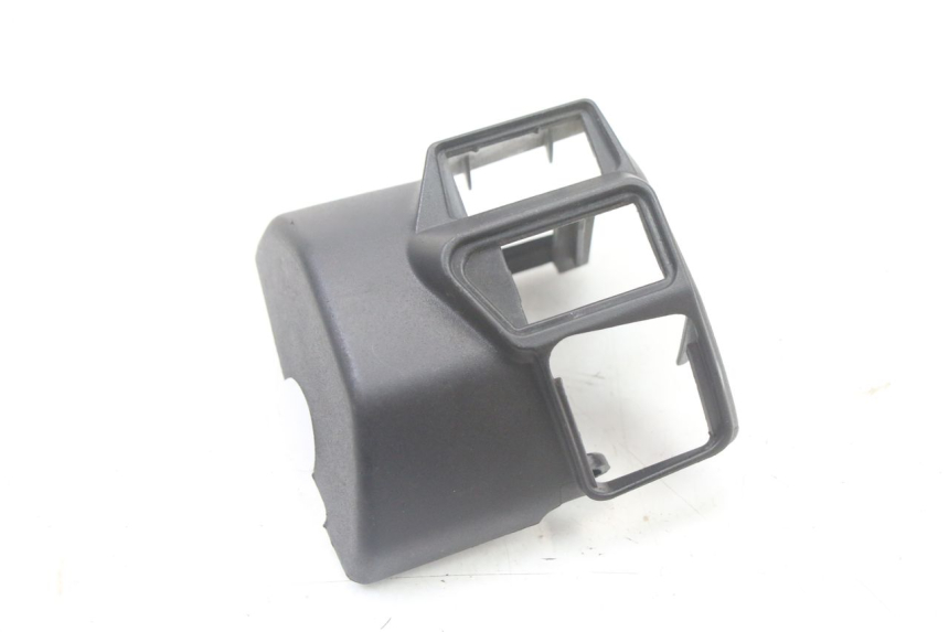 photo de TAPA MANILLAR CONMUTADOR APRILIA ATLANTIC 125 (2003 - 2009) - Otra perspectiva