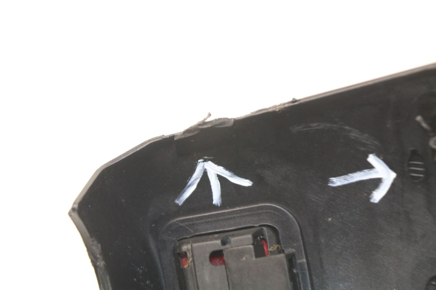 photo de TAPA MANILLAR CONMUTADOR PIAGGIO FLY IE 125 (2012 - 2017) - Estado de la superficie y material