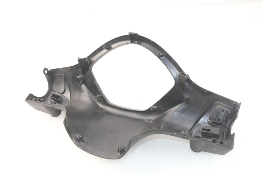 photo de TAPA MANILLAR CONMUTADOR PIAGGIO LIBERTY IGET 4T 50 (2015 - 2020) - Zoom estado de uso