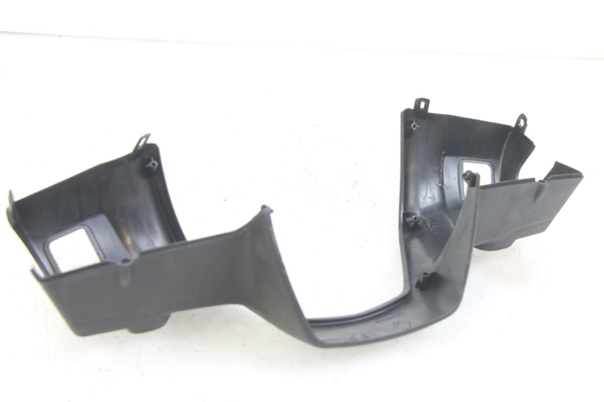 photo de CUBIERTA DEL MANILLAR DEL INTERRUPTOR DE LUCES. PIAGGIO MEDLEY 125 (2016 - 2023) - Detalle de la pieza