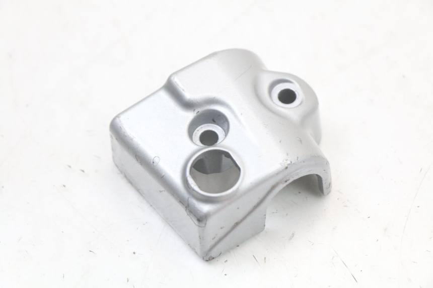 photo de TAPA MANILLAR CONMUTADOR MOTO GUZZI NORGE 8V GT 1200 (2011 - 2016) - Detalle de la pieza