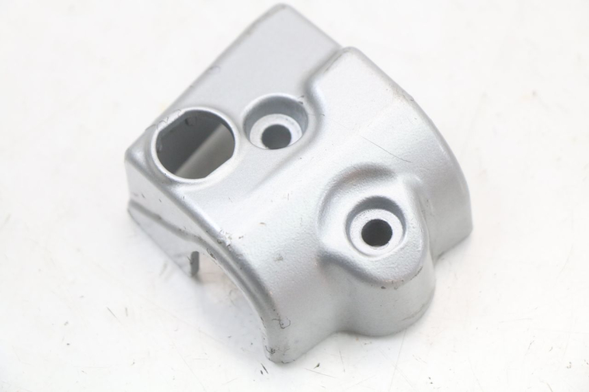 photo de TAPA MANILLAR CONMUTADOR MOTO GUZZI NORGE 8V GT 1200 (2011 - 2016) - Otra perspectiva