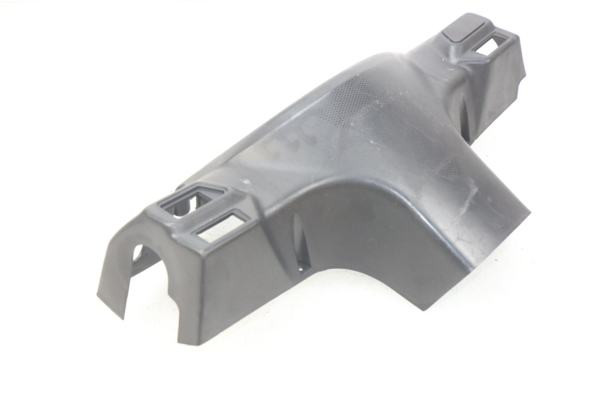 photo de CUBIERTA DEL MANILLAR DEL INTERRUPTOR DE LUCES. SYM ORBIT III 3 4T 50 (2018 - 2021) - Detalle de la pieza