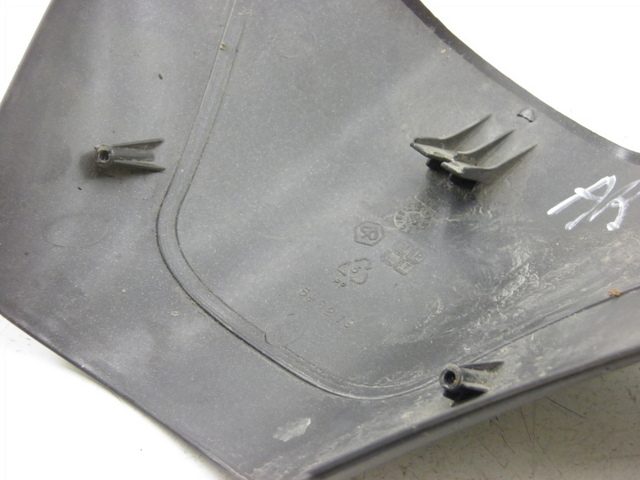 photo de TAPA MANILLAR CONMUTADOR PIAGGIO X8 STREET 125 (2006 - 2007) - Zoom estado de uso