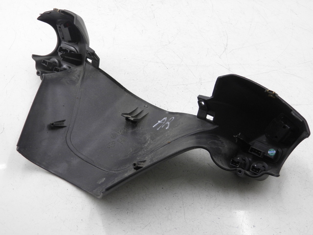 photo de TAPA MANILLAR CONMUTADOR PIAGGIO X8 STREET 125 (2006 - 2007) - Otra perspectiva