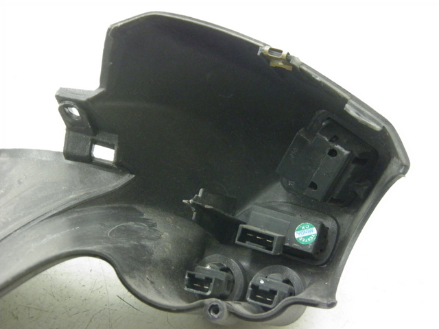 photo de TAPA MANILLAR CONMUTADOR PIAGGIO X8 STREET 125 (2006 - 2007) - Recambio usado revisado