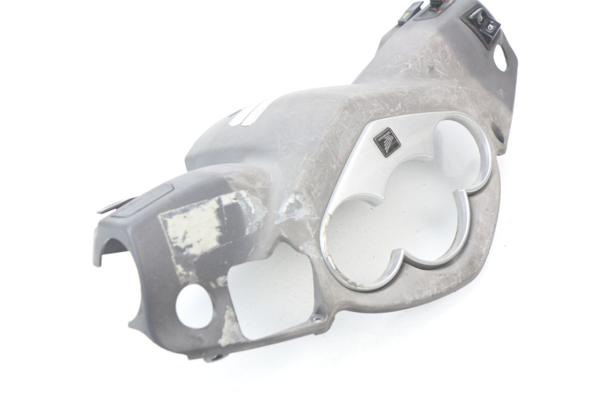 photo de TAPA MANILLAR CONMUTADOR HONDA SES DYLAN 125 (2002 - 2006) - Vista general del producto
