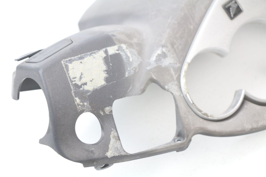 photo de TAPA MANILLAR CONMUTADOR HONDA SES DYLAN 125 (2002 - 2006) - Detalles de los puntos de fijación