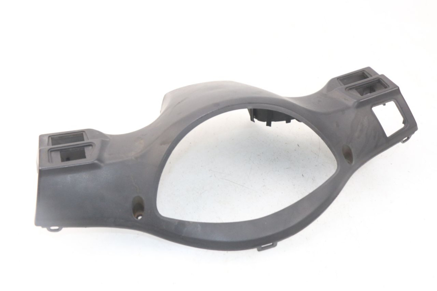 photo de TAPA MANILLAR CONMUTADOR SYM SYMPHONY 50 (2009 - 2015) - Primer plano técnico