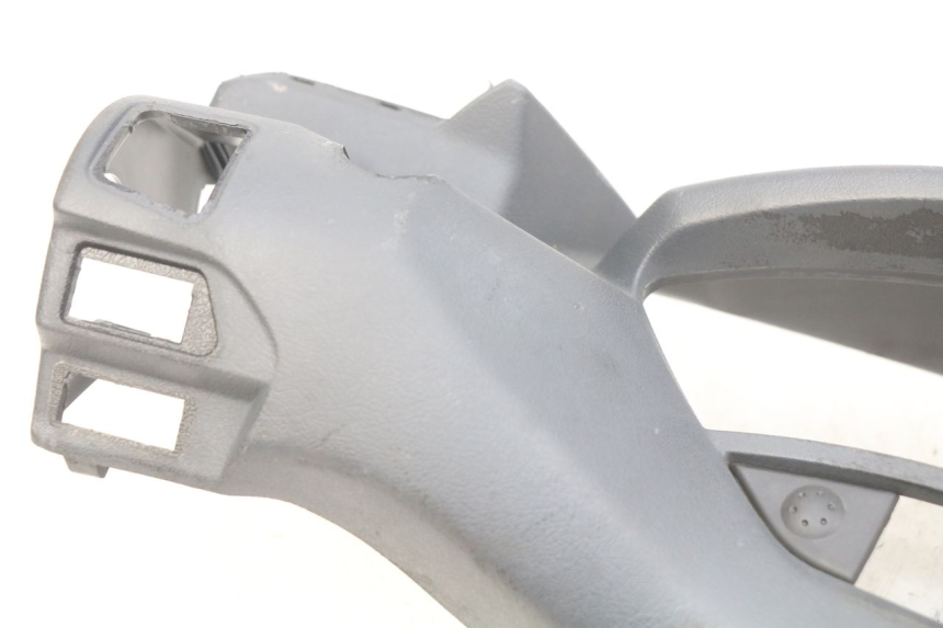 photo de CUBIERTA DEL MANILLAR DEL INTERRUPTOR DE LUCES. YAMAHA XMAX X-MAX 125 (2006 - 2009) - Zoom sobre los componentes