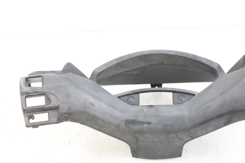 photo de CUBIERTA DEL MANILLAR DEL INTERRUPTOR DE LUCES. YAMAHA XMAX X-MAX 125 (2006 - 2009) - Estado de la superficie y material