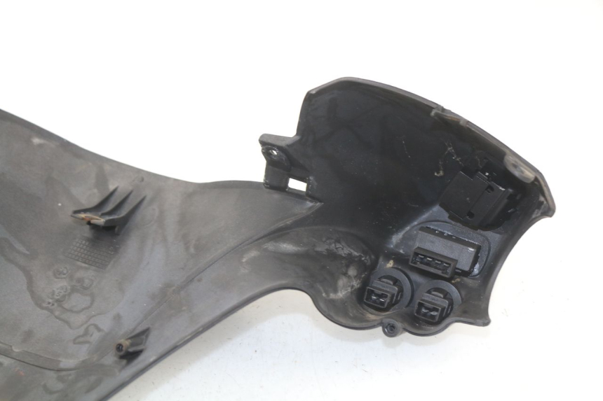photo de TAPA MANILLAR CONMUTADOR PIAGGIO X9 125 (2000 - 2003) - Zoom estado de uso