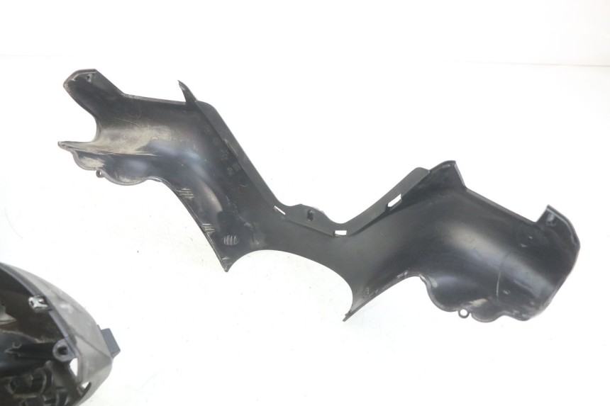 photo de CUBIERTA DEL MANILLAR DEL INTERRUPTOR DE LUCES. PIAGGIO XEVO - X EVO 125 (2007 - 2017) - Recambio usado revisado