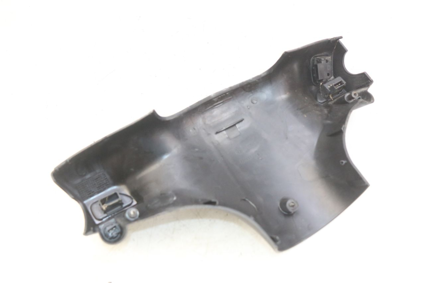 photo de CUBIERTA DE MANILLAR Y CONMUTADOR. PIAGGIO ZIP 2T 50 (2009 - 2019) - Otra perspectiva