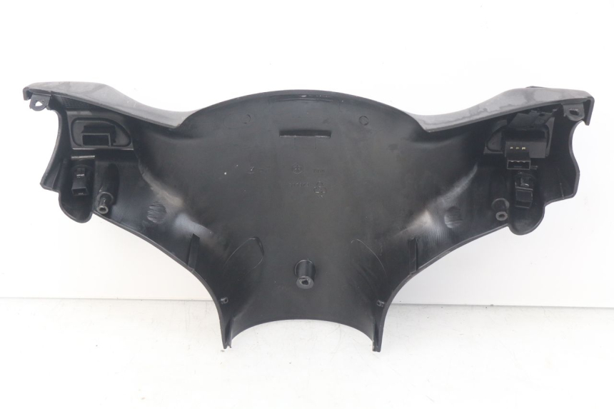 photo de TAPA MANILLAR CONMUTADOR PIAGGIO ZIP 4T 50 (2006 - 2017) - Primer plano técnico