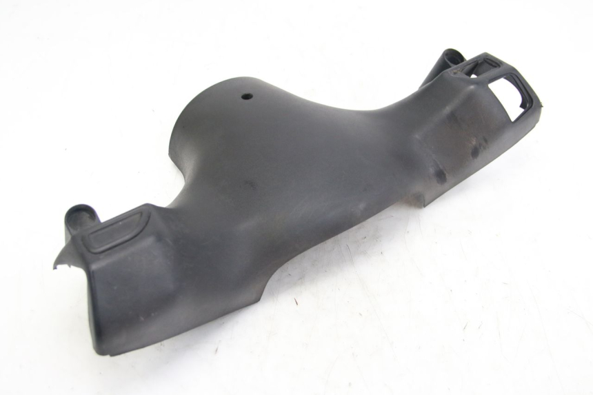 photo de CUBIERTA DEL MANILLAR DEL INTERRUPTOR DE LUCES. PIAGGIO ZIP 4T 50 (2018 - 2020) - Zoom estado de uso