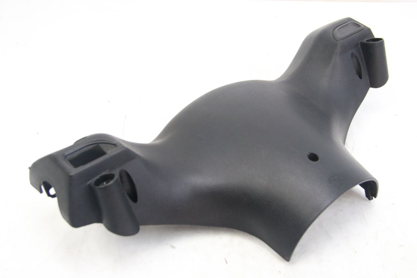 photo de CUBIERTA DEL MANILLAR DEL INTERRUPTOR DE LUCES. PIAGGIO ZIP 4T 50 (2018 - 2020) - Otra perspectiva