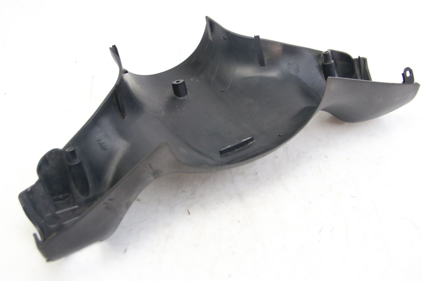 photo de CUBIERTA DEL MANILLAR DEL INTERRUPTOR DE LUCES. PIAGGIO ZIP 4T 50 (2018 - 2020) - Detalles de los puntos de fijación