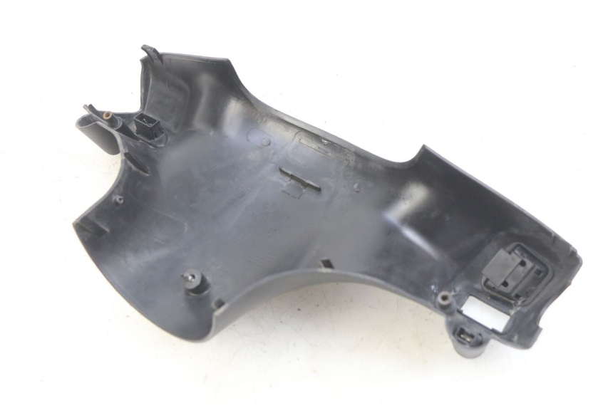 photo de CUBIERTA DEL MANILLAR DEL INTERRUPTOR DE LUCES. PIAGGIO ZIP 4T 50 (2018 - 2020) - Zoom estado de uso