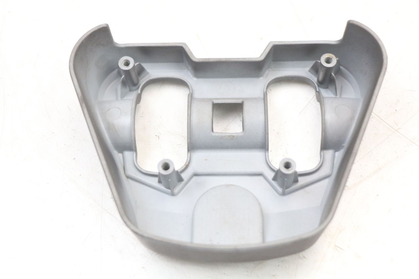 photo de CUBIERTA DEL MANILLAR SYM CROX 4T 50 (2016 - 2023) - Primer plano técnico