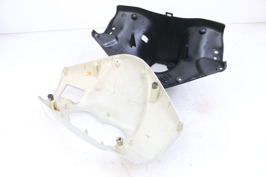 photo de TAPA MANILLAR KEEWAY HURRICANE 50 (2006 - 2019) - Zoom sobre los componentes