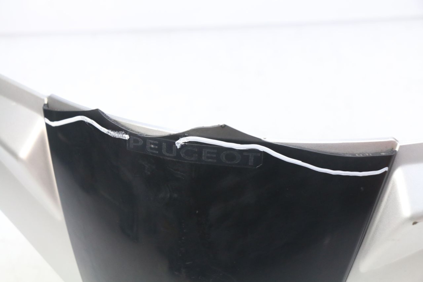 photo de CUBIERTA DEL MANILLAR PEUGEOT KISBEE 2T 50 (2010 - 2017) - Características distintivas