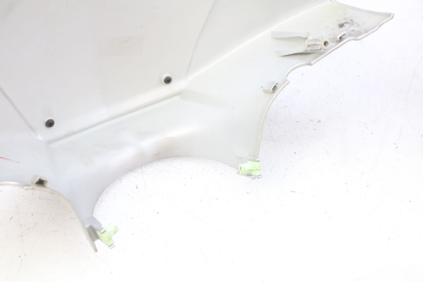 photo de CUBIERTA DEL MANILLAR PEUGEOT KISBEE 2T 50 (2010 - 2017) - Zoom sobre los componentes