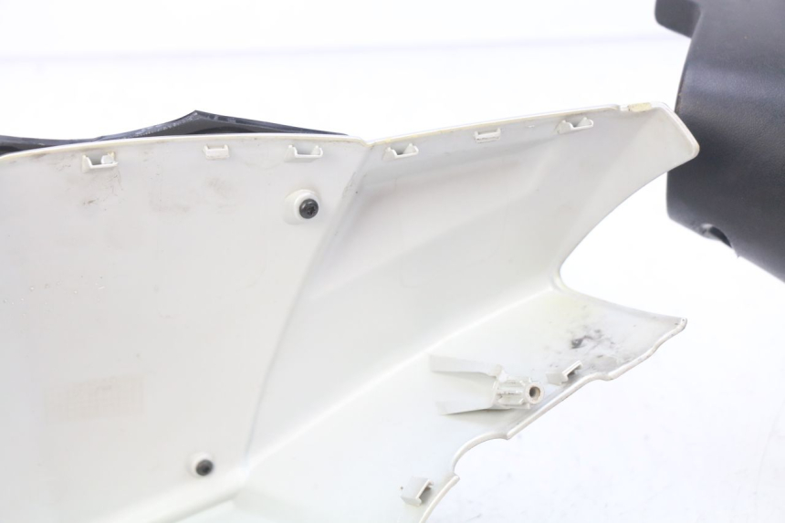 photo de CUBIERTA DEL MANILLAR PEUGEOT KISBEE 2T 50 (2010 - 2017) - Foto de producto adicional