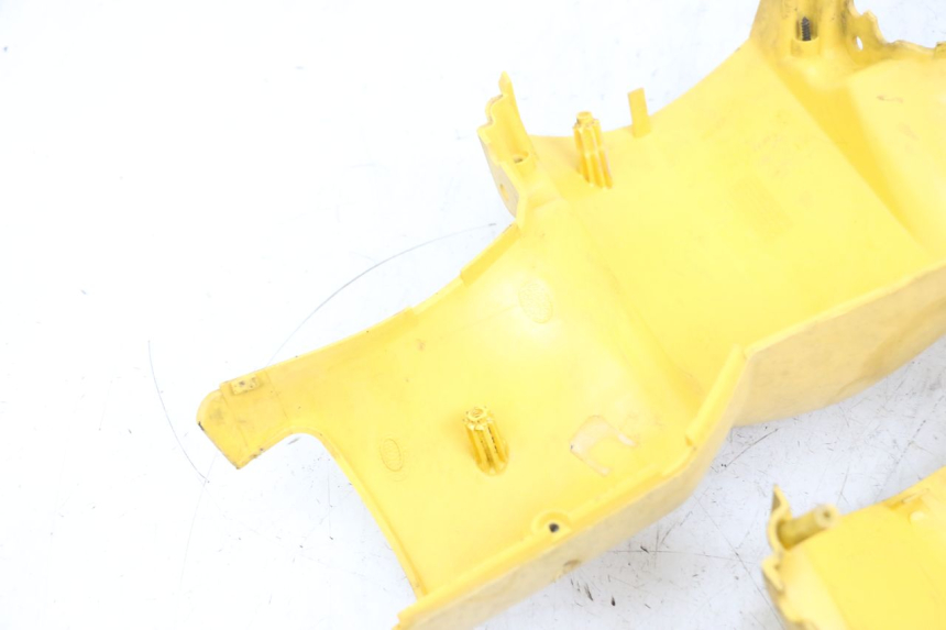 photo de CUBIERTA DEL MANILLAR PEUGEOT LUDIX 50 (2008 - 2017) - Características distintivas