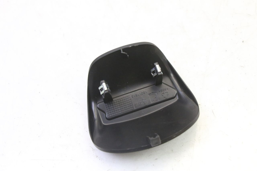 photo de TAPA MANILLAR PIAGGIO MP3 HPE 310 (2024 - 2025) - Otra perspectiva