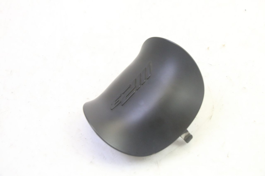 photo de TAPA MANILLAR PIAGGIO MP3 HPE 350 (2018 - 2020) - Zoom estado de uso