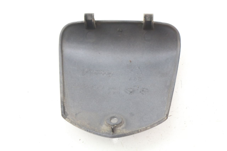 photo de CUBIERTA DEL MANILLAR PIAGGIO MP3 LT 400 (2007 - 2012) - Detalle de la pieza