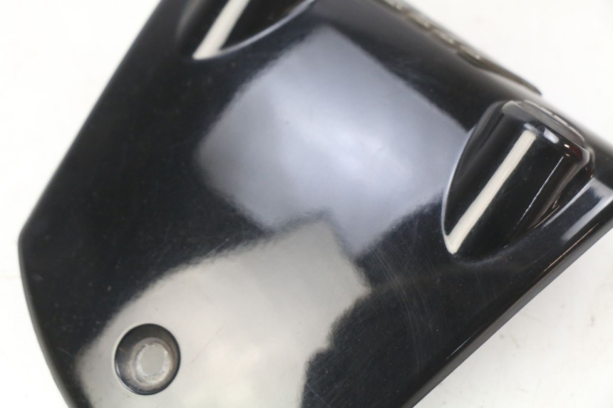 photo de CUBIERTA DEL MANILLAR PIAGGIO MP3 LT 300 (2010 - 2016) - Detalle de la pieza