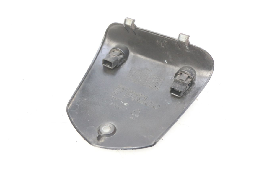 photo de CUBIERTA DEL MANILLAR PIAGGIO MP3 LT 300 (2010 - 2016) - Zoom estado de uso