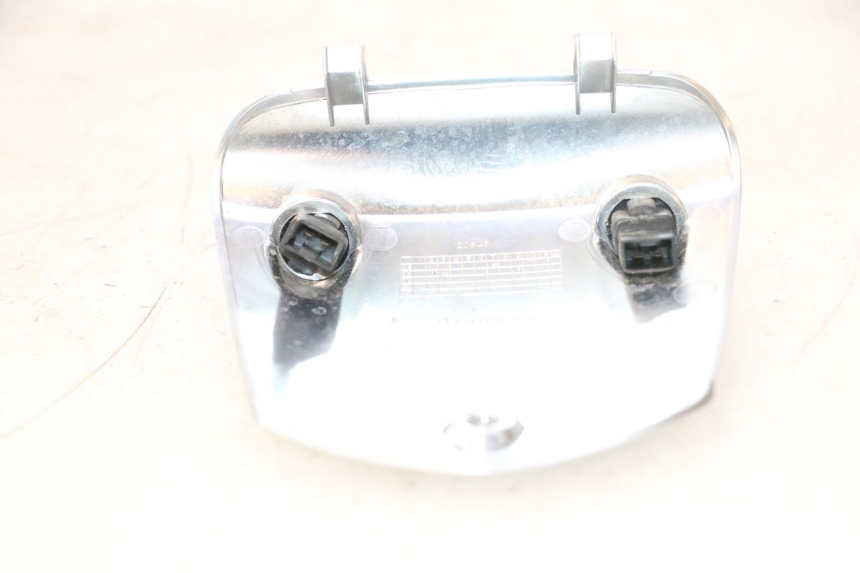 photo de CUBIERTA DEL MANILLAR PIAGGIO MP3 LT 400 (2007 - 2012) - Zoom estado de uso