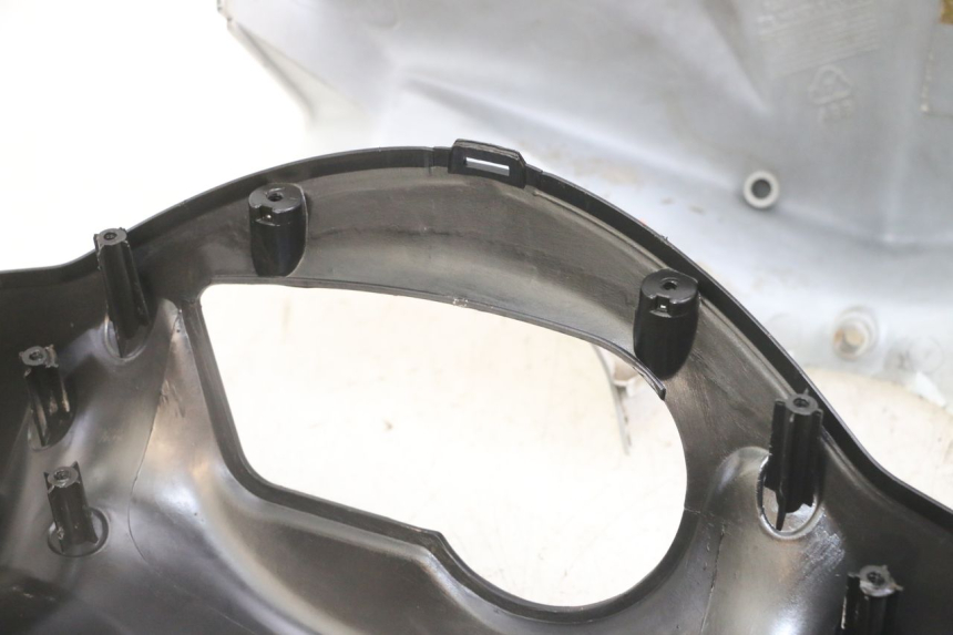 photo de CUBIERTA DEL MANILLAR SYM ORBIT 2 4T 50 (2008 - 2017) - Ángulo de visión alternativo