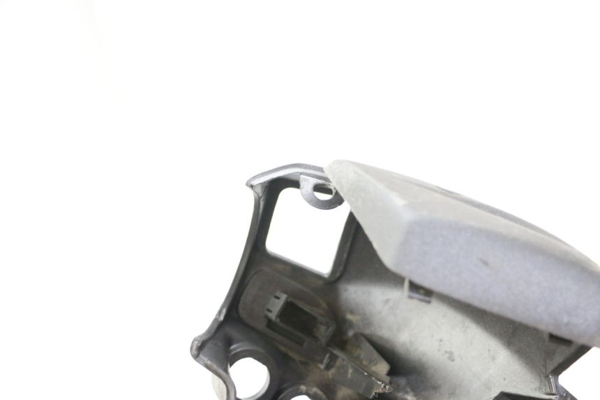 photo de CUBIERTA DEL MANILLAR PIAGGIO X8 125 (2004 - 2007) - Recambio usado revisado