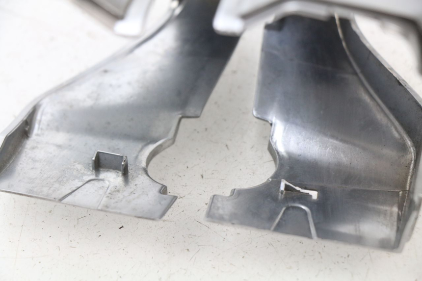 photo de TAPA MANILLAR PIAGGIO PRIMAVERA 125 (2013 - 2021) - Zoom estado de uso