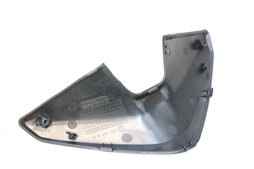photo de TAPA MANILLAR JM MOTORS R-MAX TECH 50 (2024 - 2026) - Detalle de la pieza