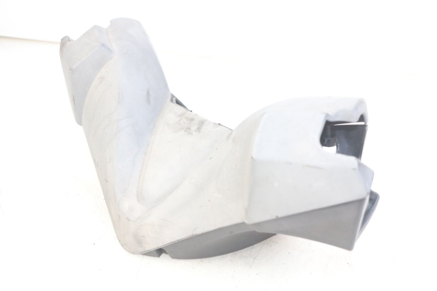 photo de CUBIERTA DEL MANILLAR PEUGEOT SATELIS 125 (2006 - 2009) - Detalle de la pieza