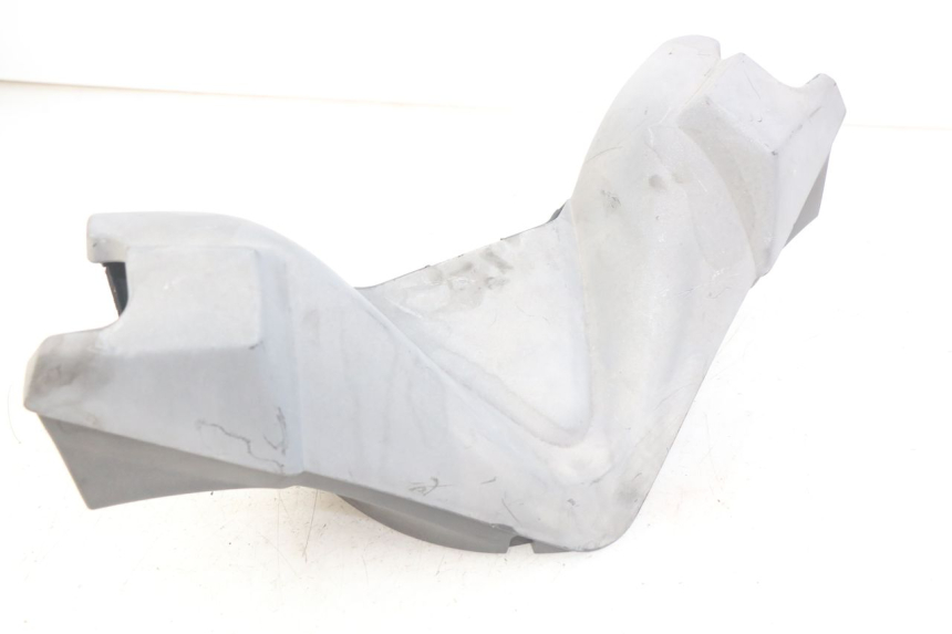 photo de CUBIERTA DEL MANILLAR PEUGEOT SATELIS 125 (2006 - 2009) - Otra perspectiva