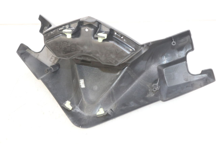 photo de CUBIERTA DEL MANILLAR PEUGEOT SATELIS 125 (2006 - 2009) - Estado de la superficie y material